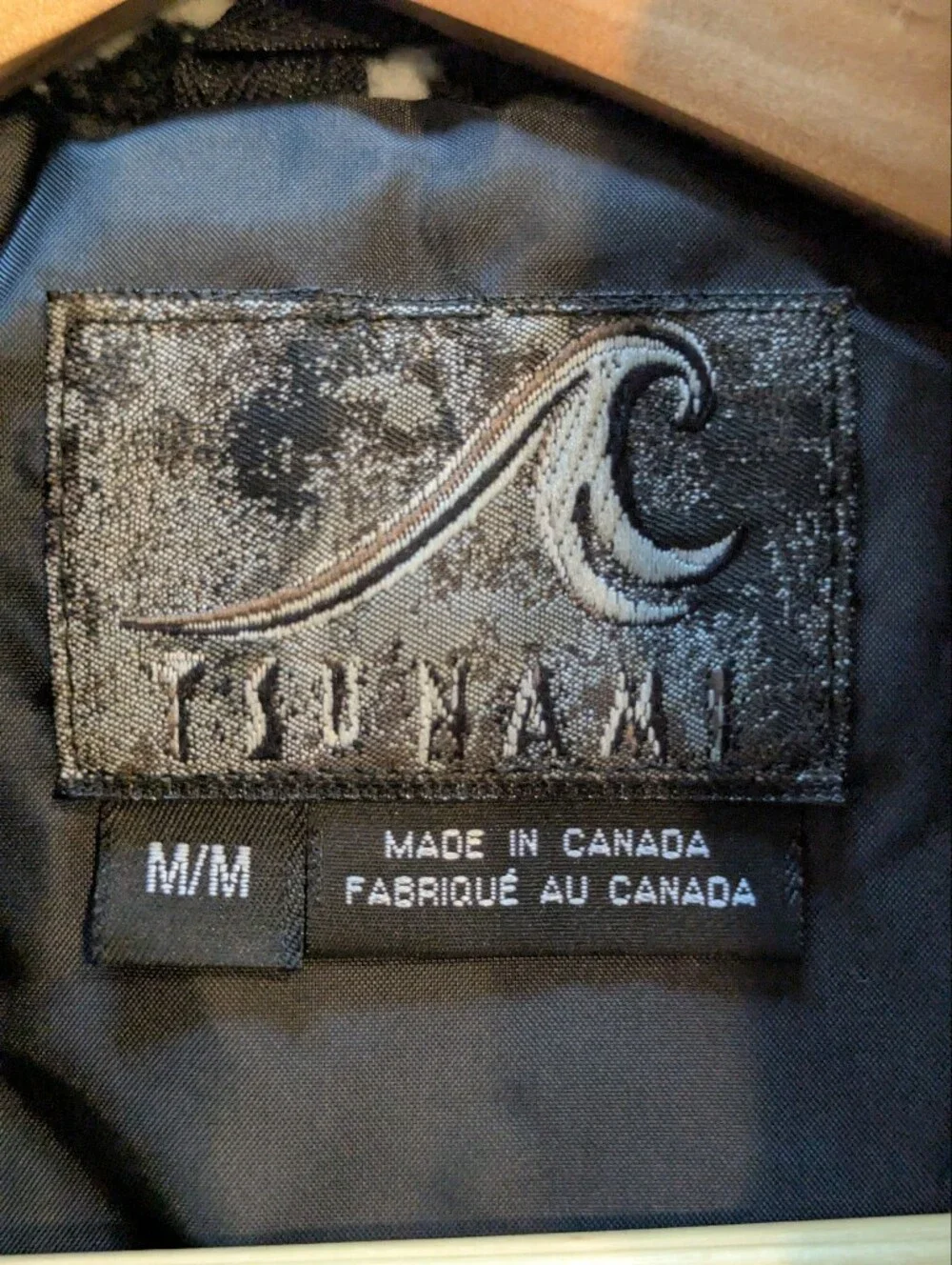 TSUNAMI Vintage Black Snowflake Zip-Up Fleece Medium